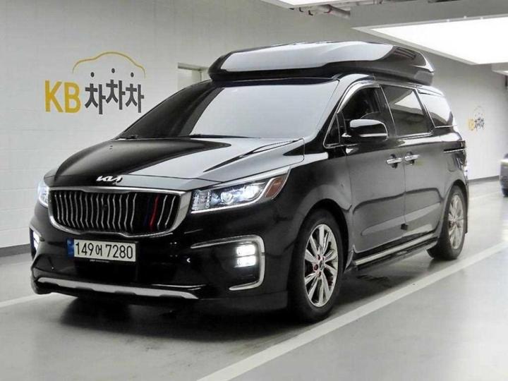 Kia Carnival — miniaturë 2