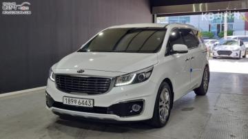 Kia Carnival 7  seats 2.2  diesel  limousine vip — foto 1