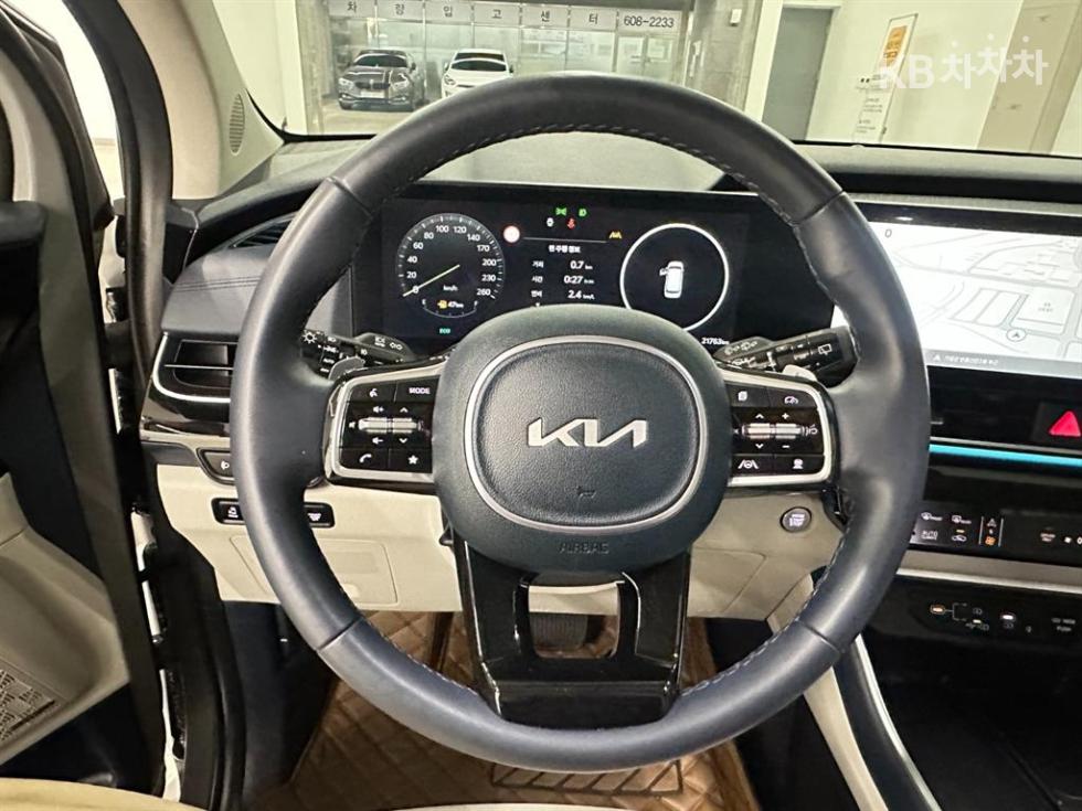Kia Carnival — miniaturë 10