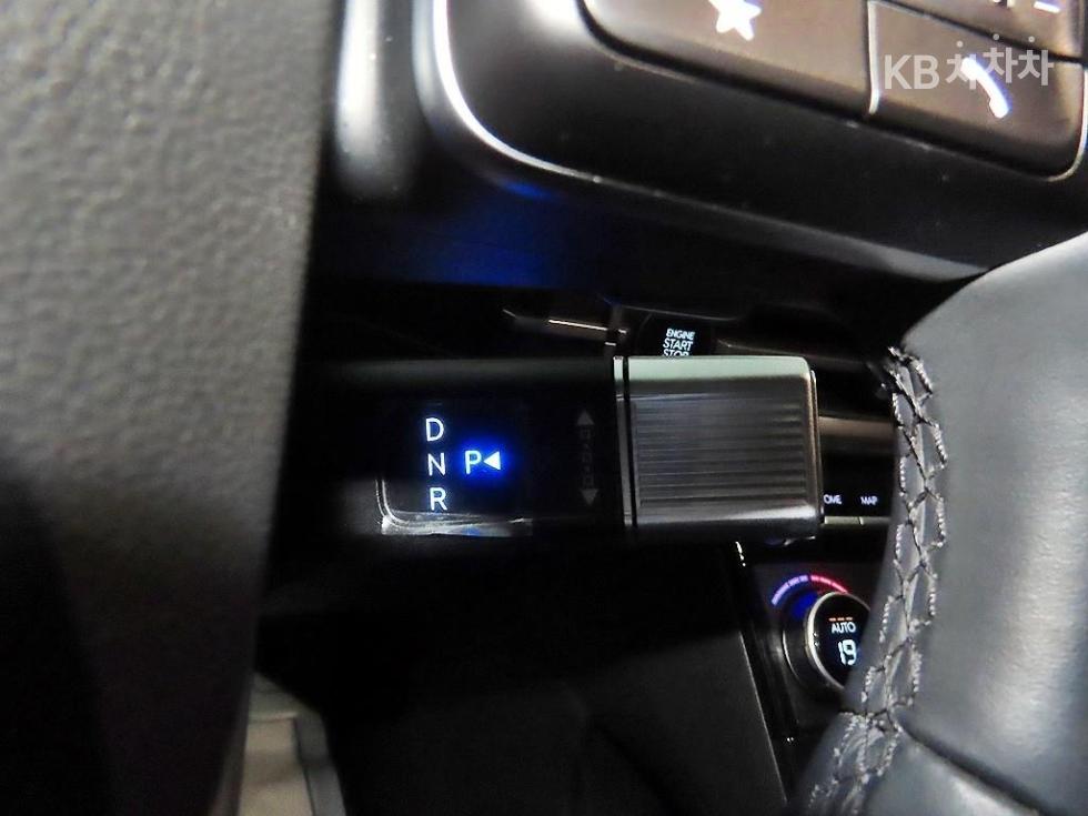 Hyundai Santa Fe — miniaturë 12