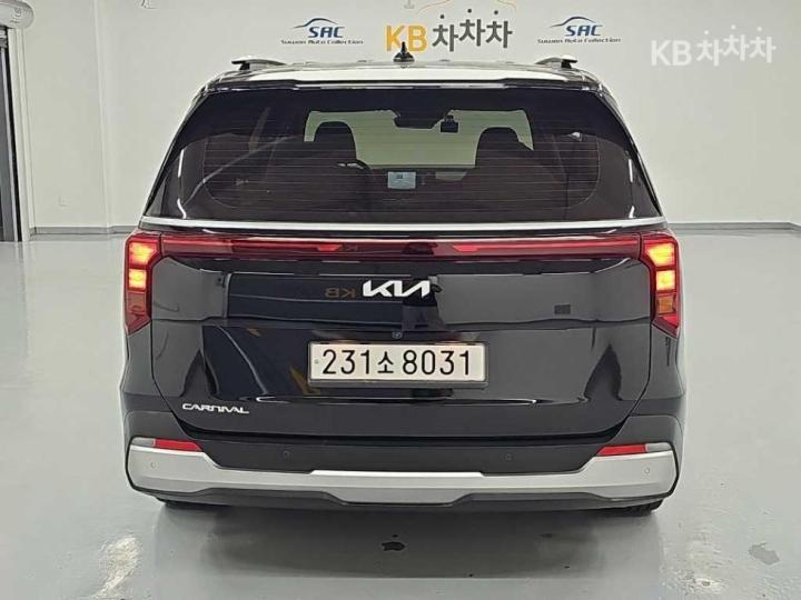 Kia Carnival — miniaturë 3