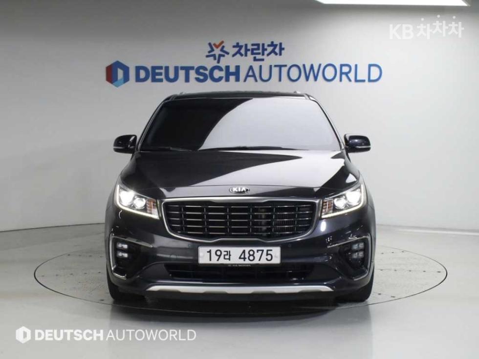 Kia Carnival — miniaturë 3