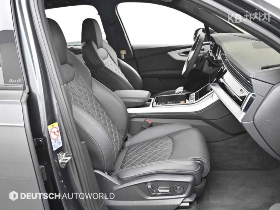 Audi Q7 — miniaturë 10