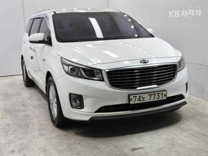 Kia Carnival — miniaturë 2