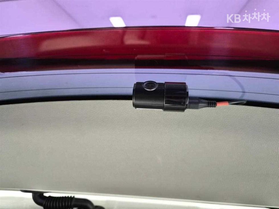 Kia Carnival — miniaturë 6