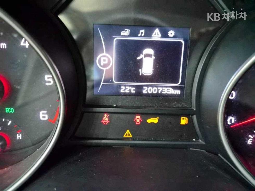 Kia Carnival — miniaturë 13