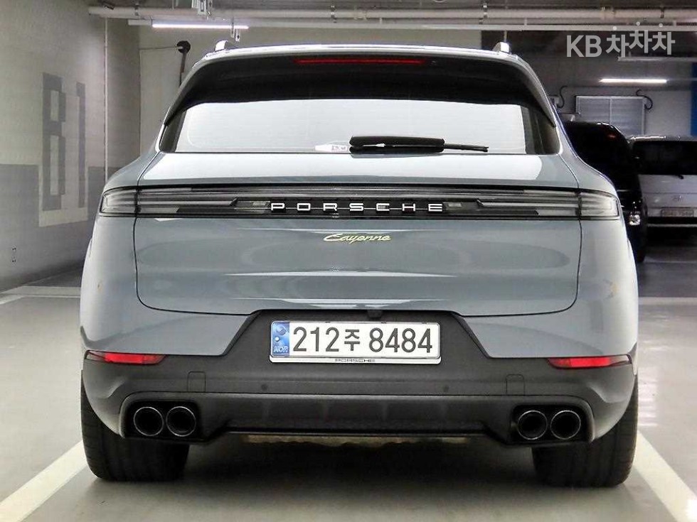 Porsche Cayenne — miniaturë 3