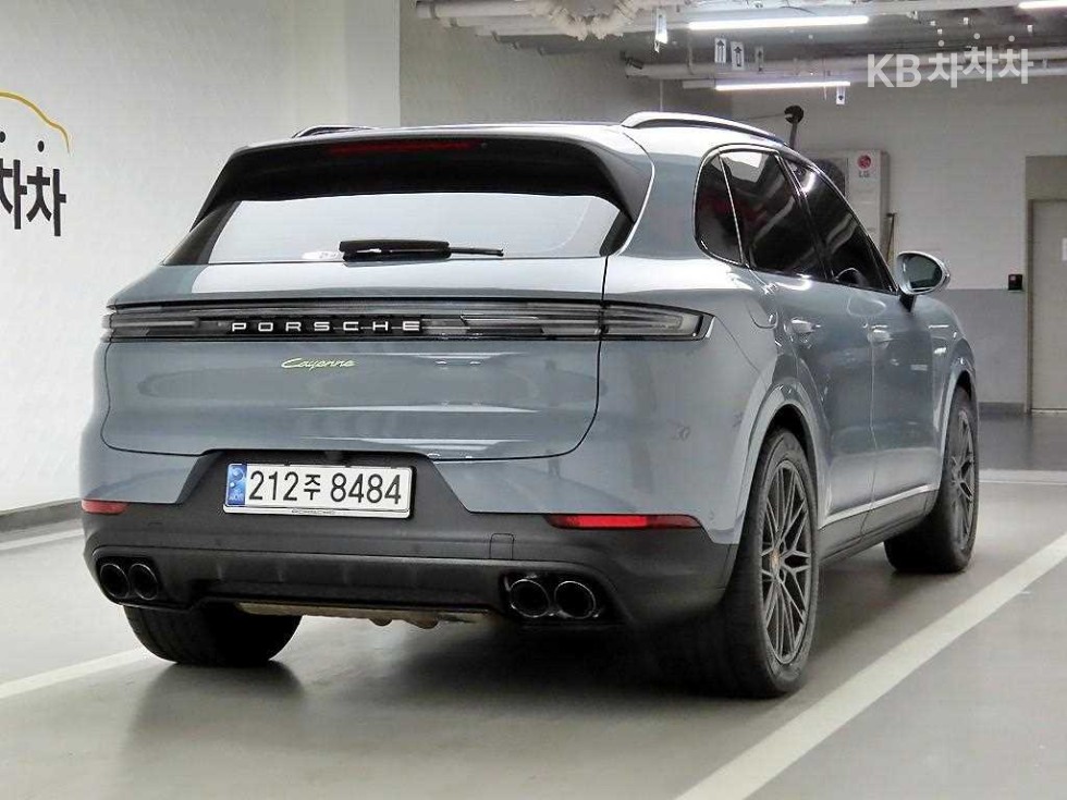 Porsche Cayenne — miniaturë 4