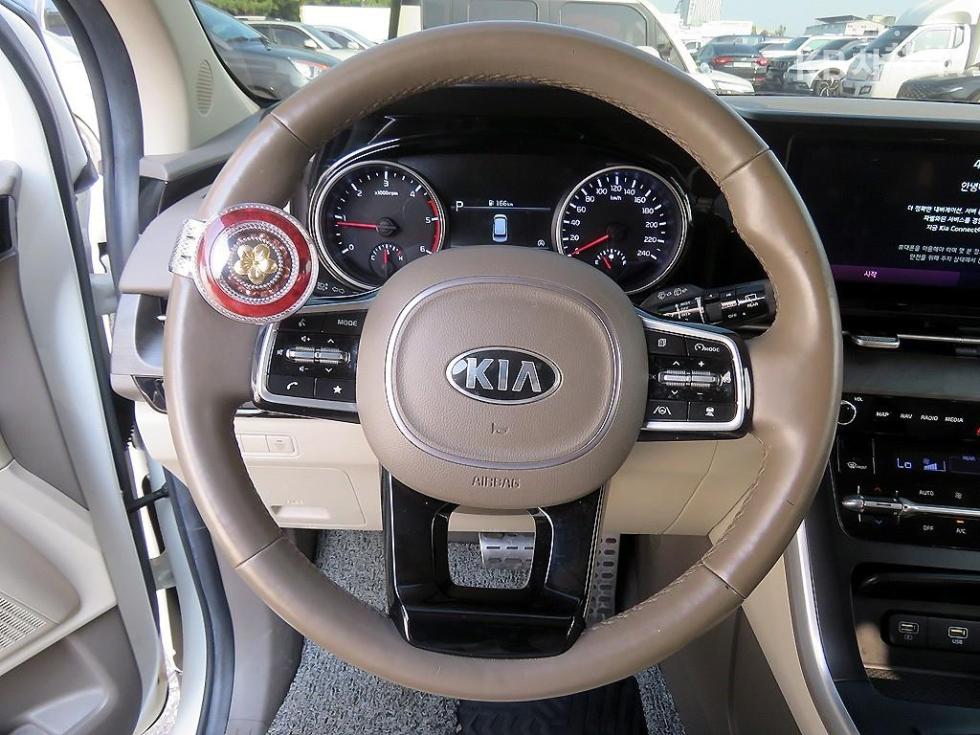 Kia Carnival — miniaturë 12