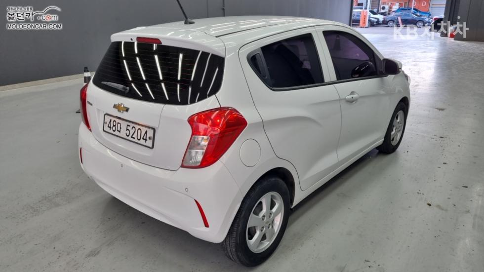 GM Korea Chevrolet Spark BASE MODEL — фото 2