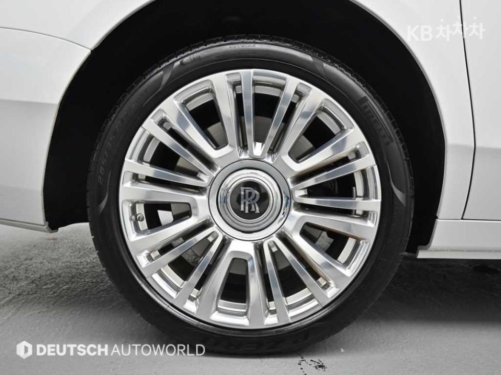 Rolls-Royce Ghost — miniaturë 5