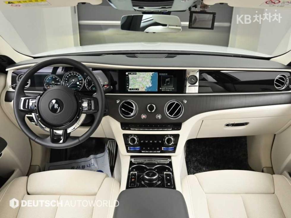 Rolls-Royce Ghost — miniaturë 7