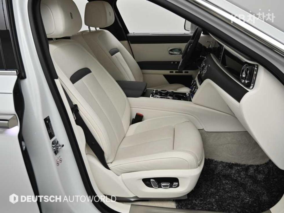 Rolls-Royce Ghost — miniaturë 10