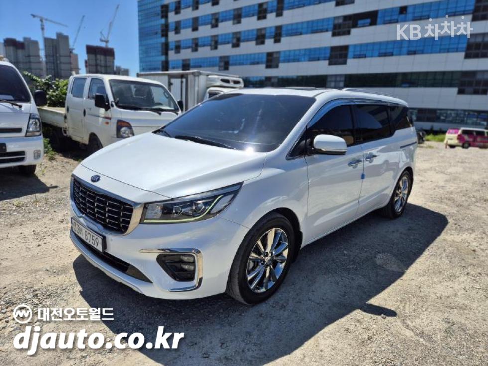 Kia Carnival — miniaturë 3