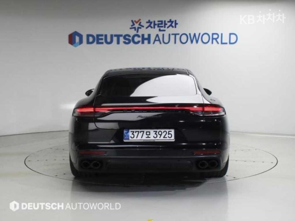 Porsche Panamera — miniaturë 4