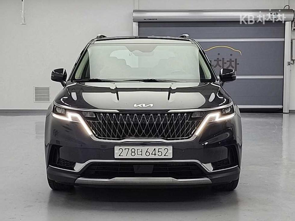 Kia Carnival — miniaturë 2