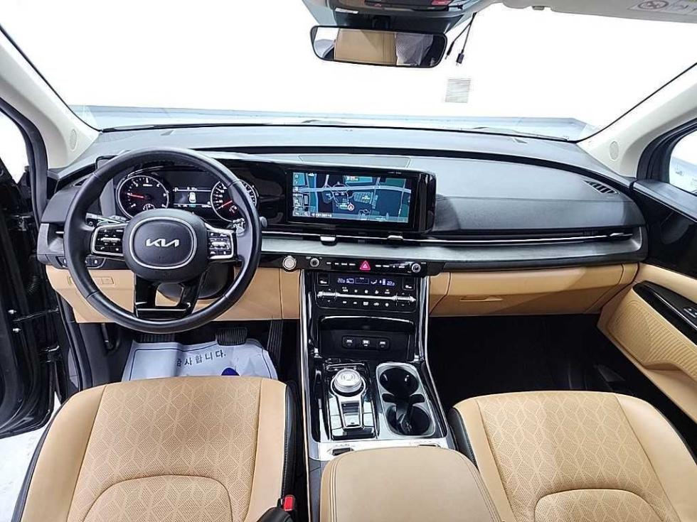 Kia Carnival — miniaturë 7