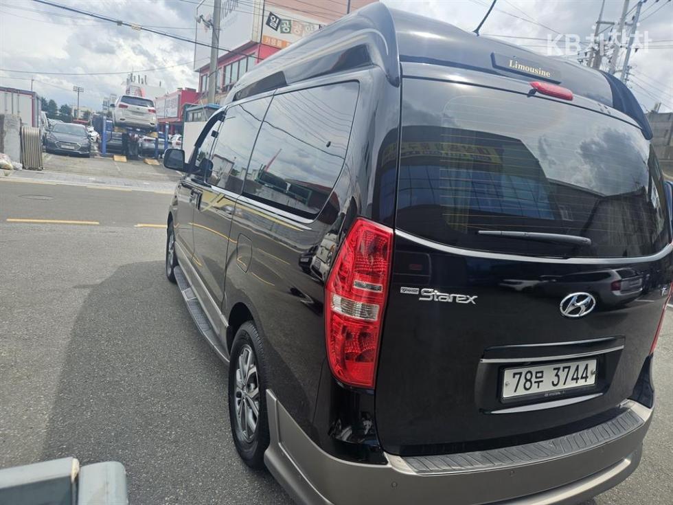 Hyundai Starex — miniaturë 5