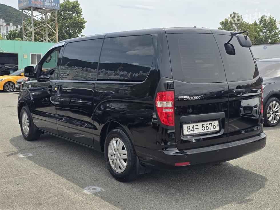Hyundai Starex — miniaturë 4