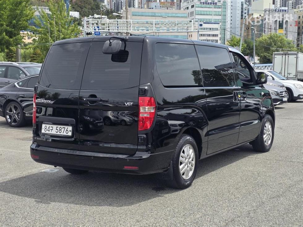 Hyundai Starex — miniaturë 6