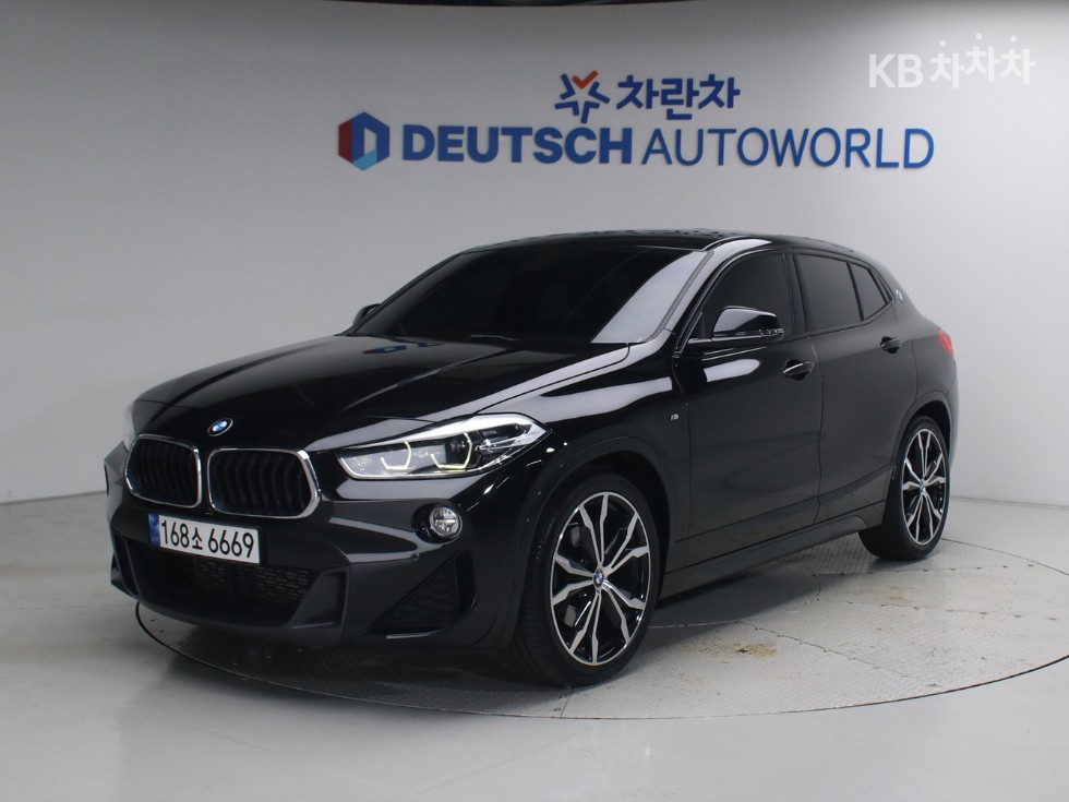 BMW X2