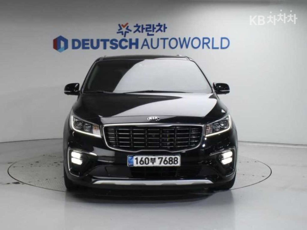 Kia Carnival — miniaturë 3