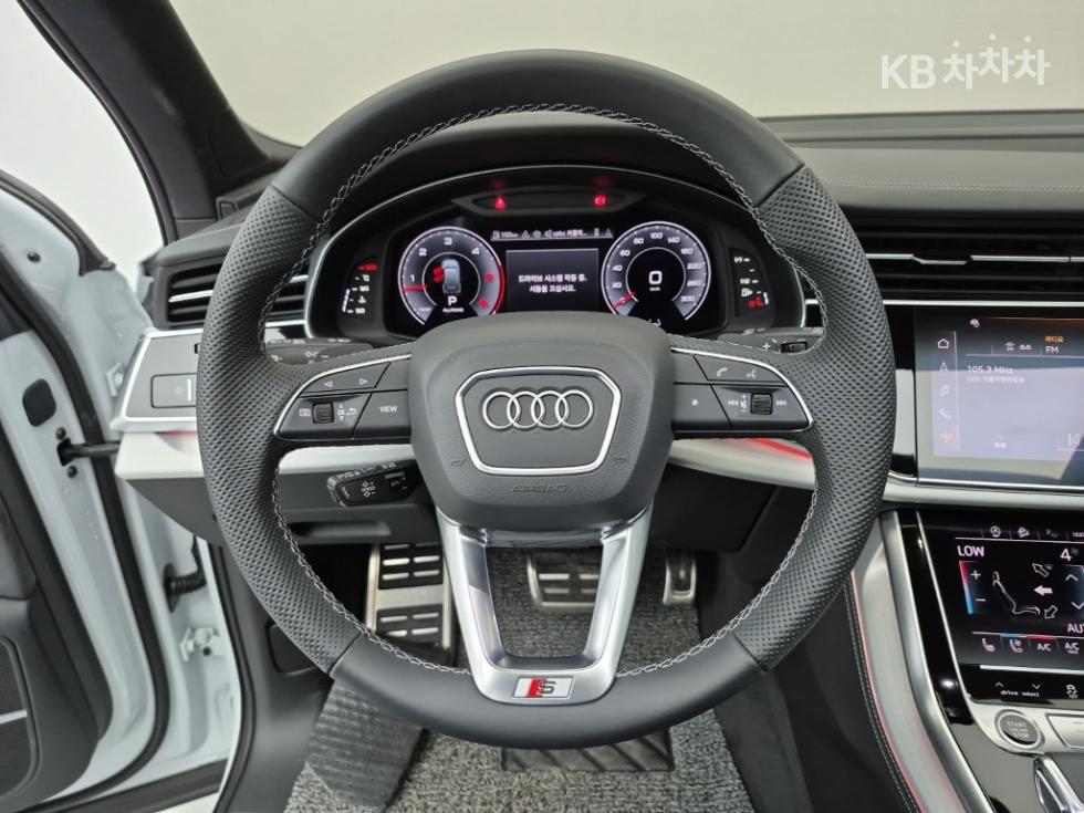 Audi Q7 — miniaturë 9