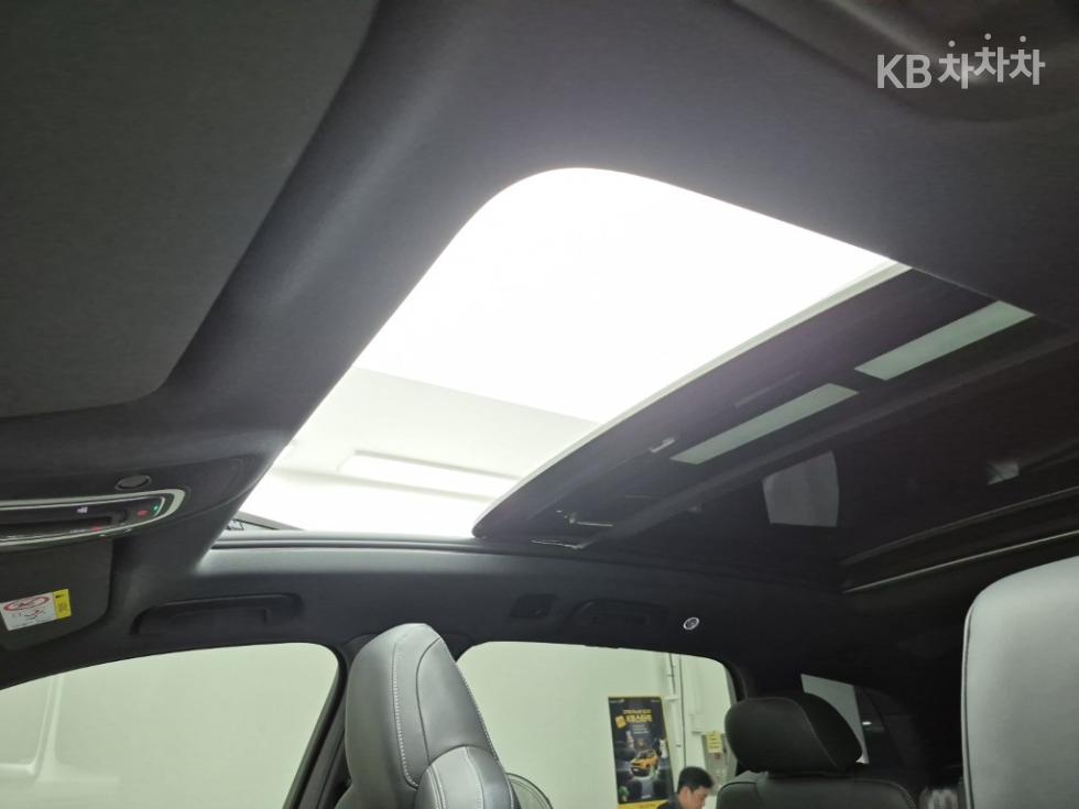 Audi Q7 — miniaturë 13