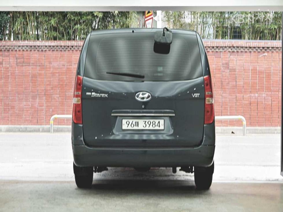 Hyundai Starex — miniaturë 4