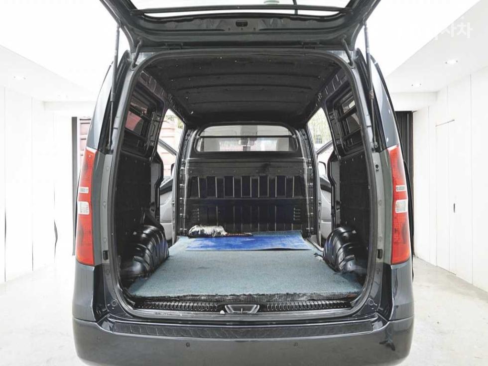 Hyundai Starex — miniaturë 5