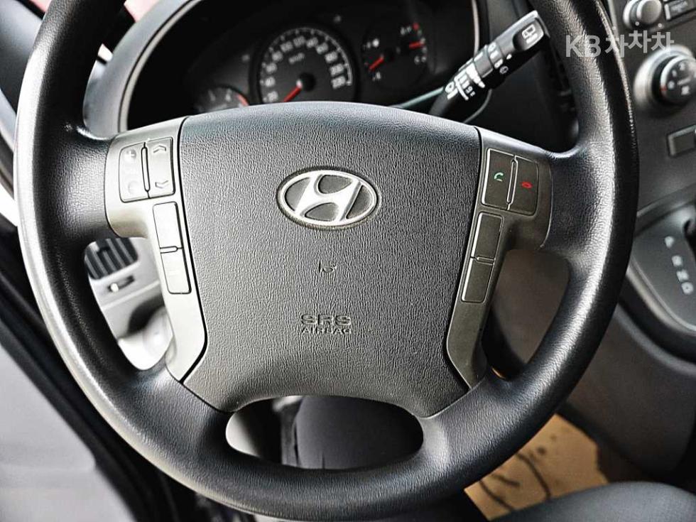 Hyundai Starex — miniaturë 10