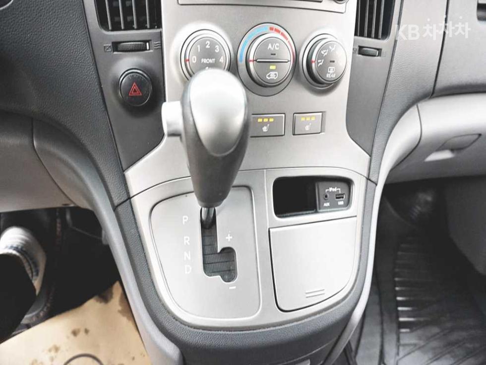 Hyundai Starex — miniaturë 16