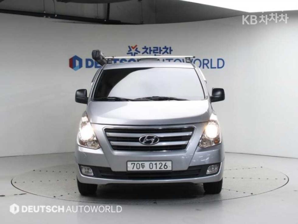Hyundai Grand Starex