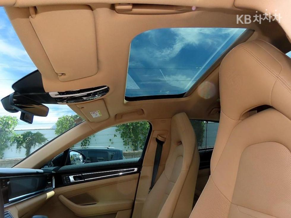 Porsche Panamera — miniaturë 12
