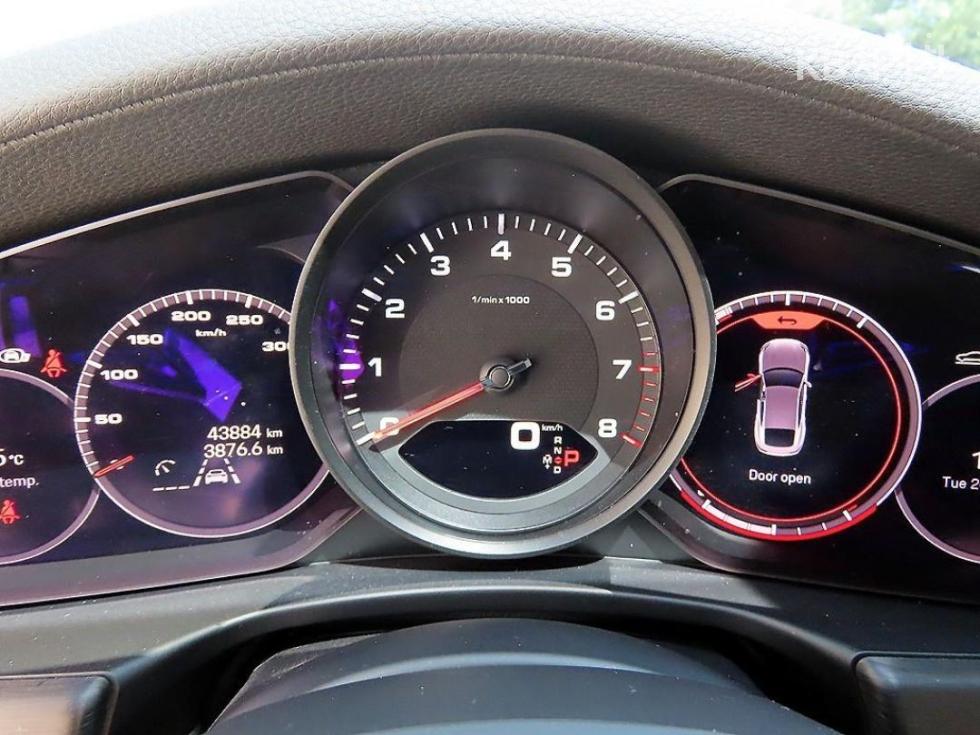 Porsche Panamera — miniaturë 7