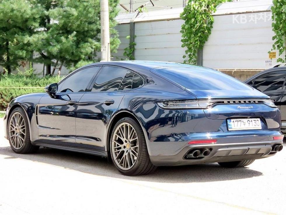 Porsche Panamera — miniaturë 3