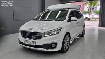 Kia Carnival 9인승 2.2 디젤 하이리무진 프레스티지 — foto 1