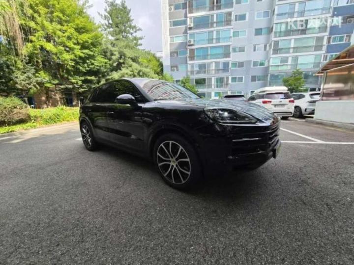 Porsche Cayenne — miniaturë 2