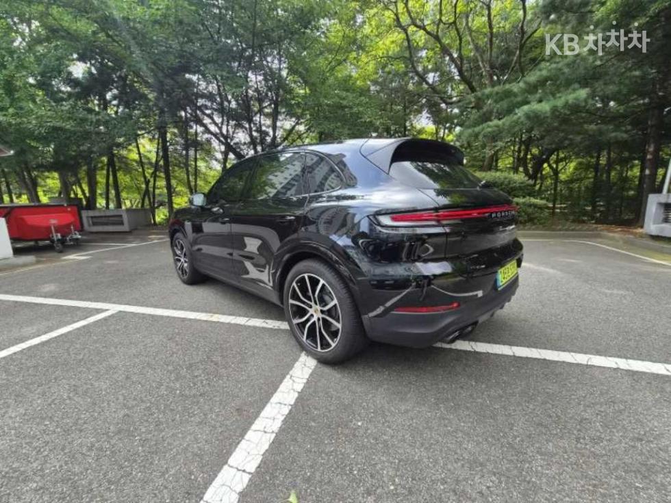 Porsche Cayenne — miniaturë 5