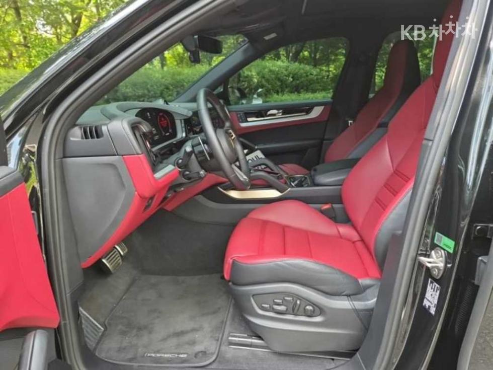 Porsche Cayenne — miniaturë 8