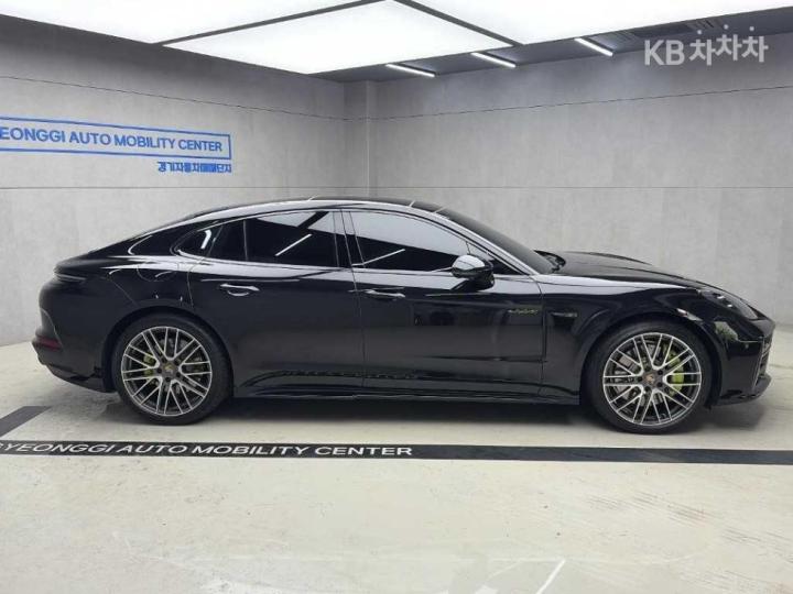 Porsche Panamera — miniaturë 4