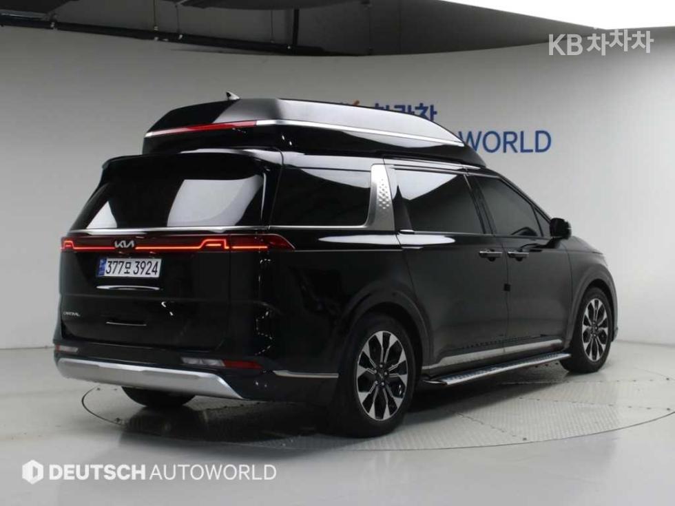 Kia Carnival — miniaturë 2