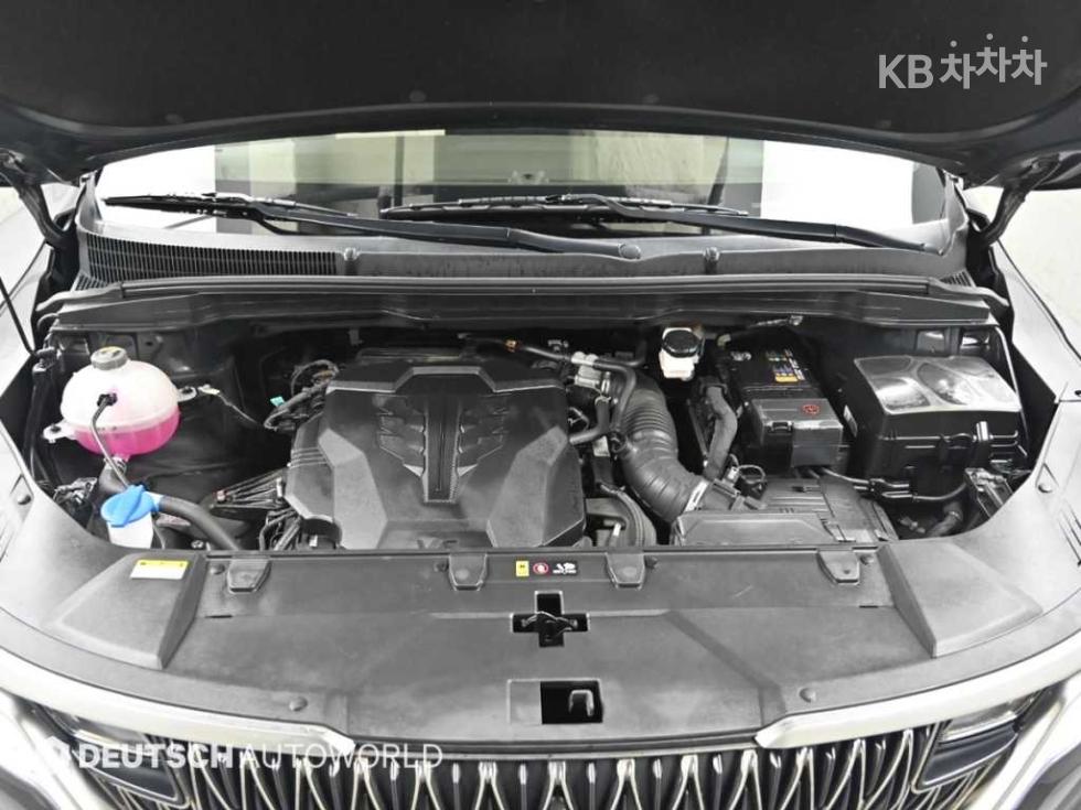 Kia Carnival — miniaturë 6