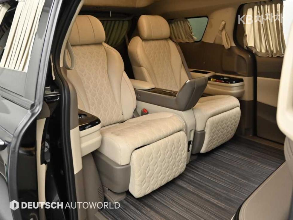 Kia Carnival — miniaturë 12