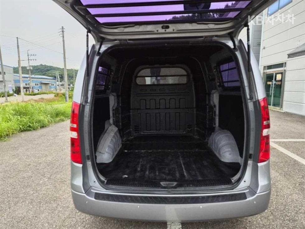 Hyundai Starex — miniaturë 7