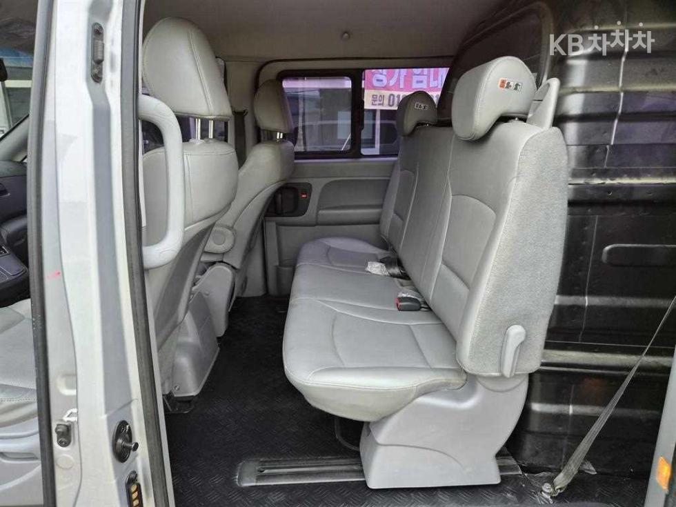 Hyundai Starex — miniaturë 8