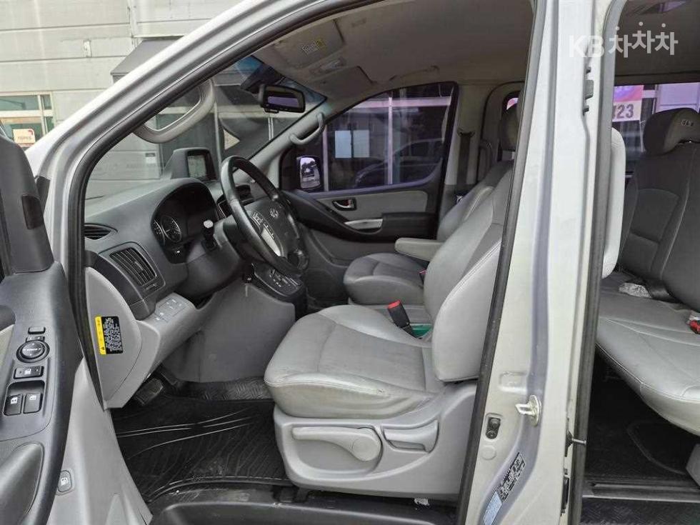 Hyundai Starex — miniaturë 9
