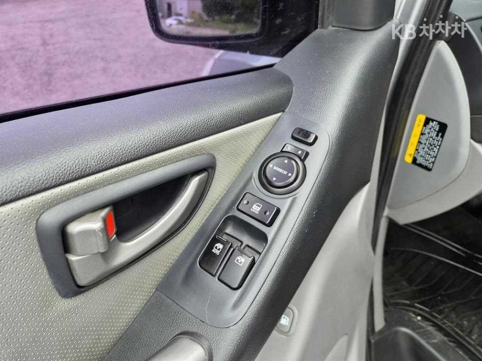 Hyundai Starex — miniaturë 10