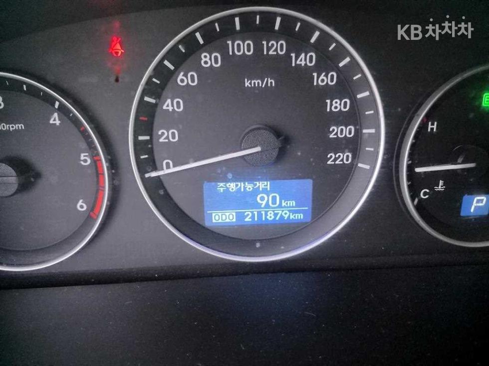 Hyundai Starex — miniaturë 20