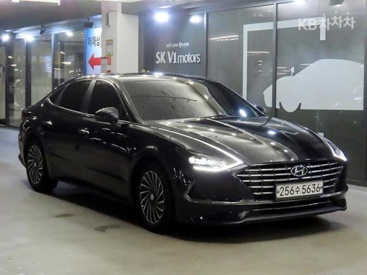 Hyundai Sonata Inspiration — foto 1
